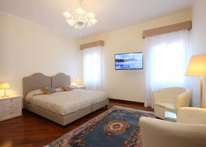 Apartament Splendid 250m From St Marks Square